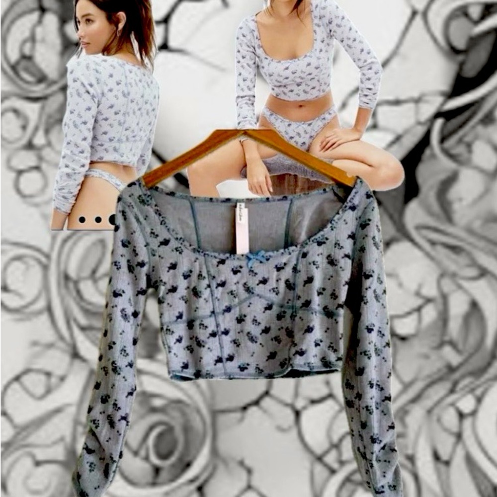 🦄FOR LOVE&LEMONS TOP🦄💜💜medium! So flattering, so Cute💜